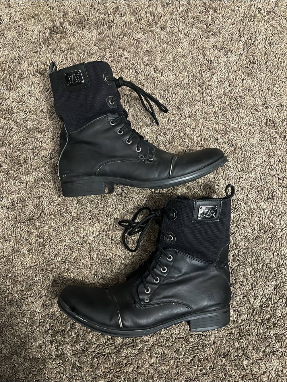 Vintage Black leather ankle boots combat boots J75 
Size 10